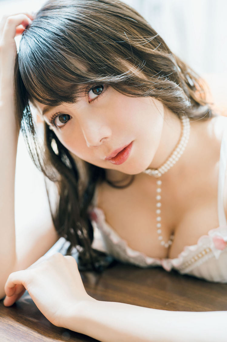 吉田早希 『ヤングアニマルWeb』（撮影：U-YA）