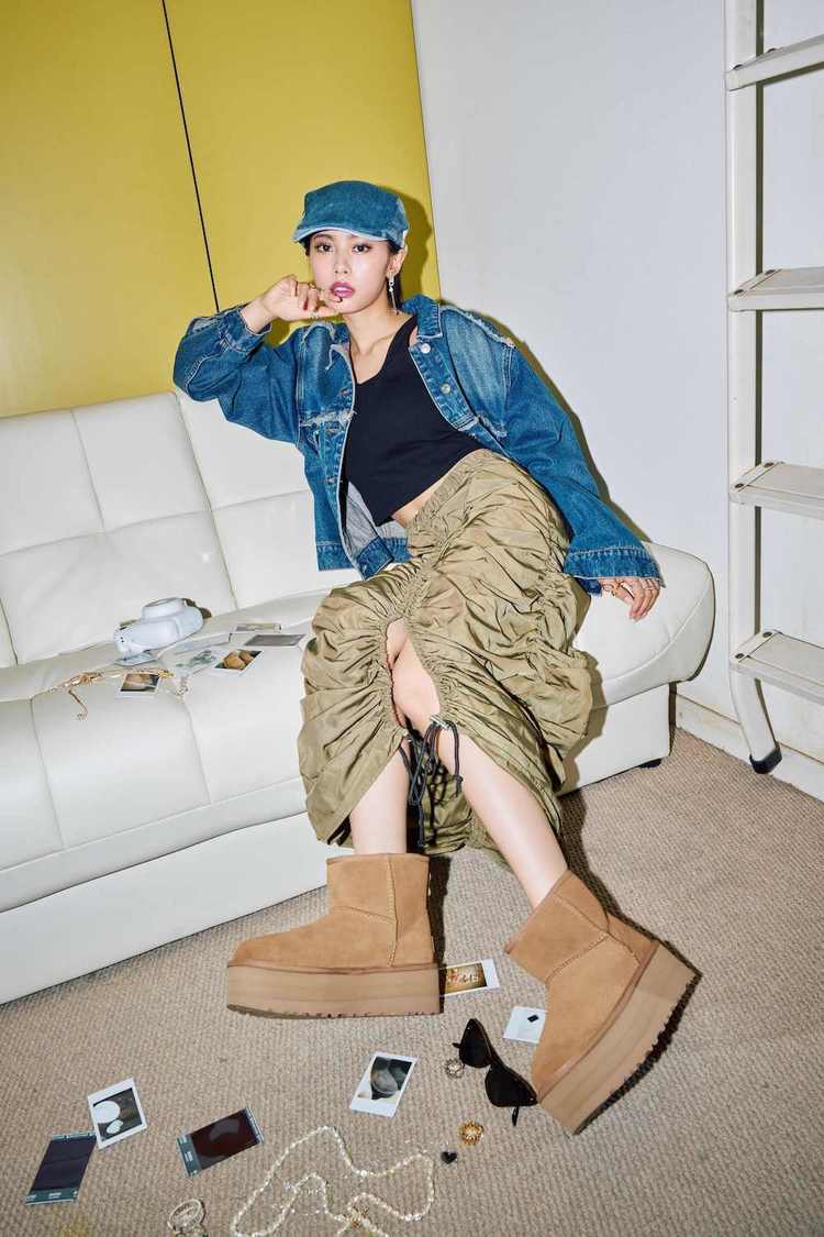 atmos pink×UGGキービジュアル