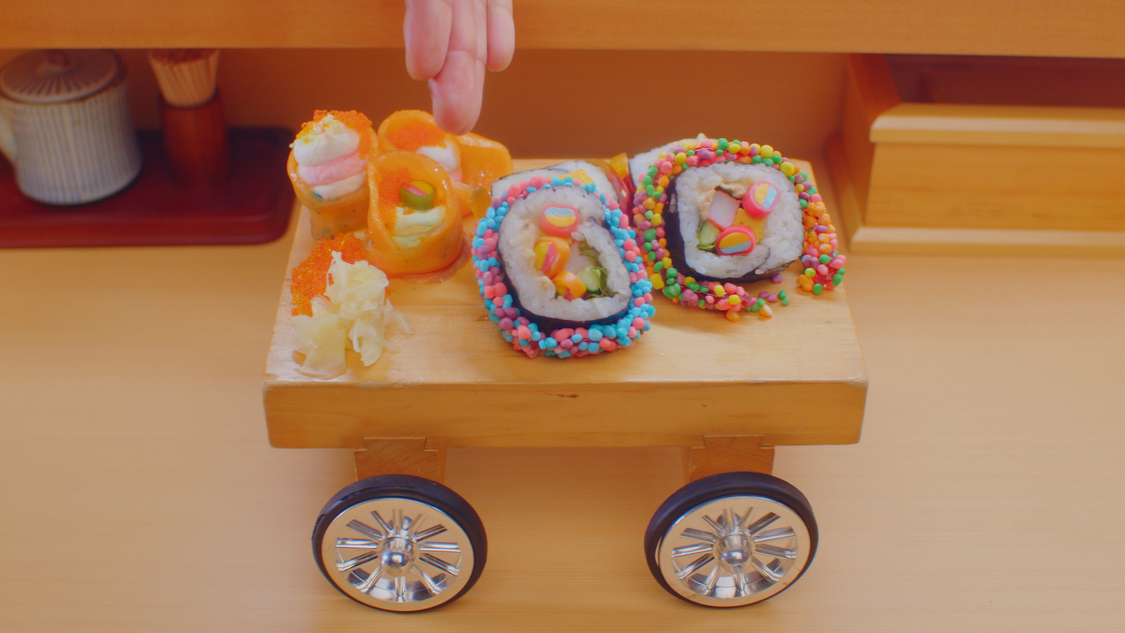 #ババババンビ「ゲイシャフジヤマ」MVより