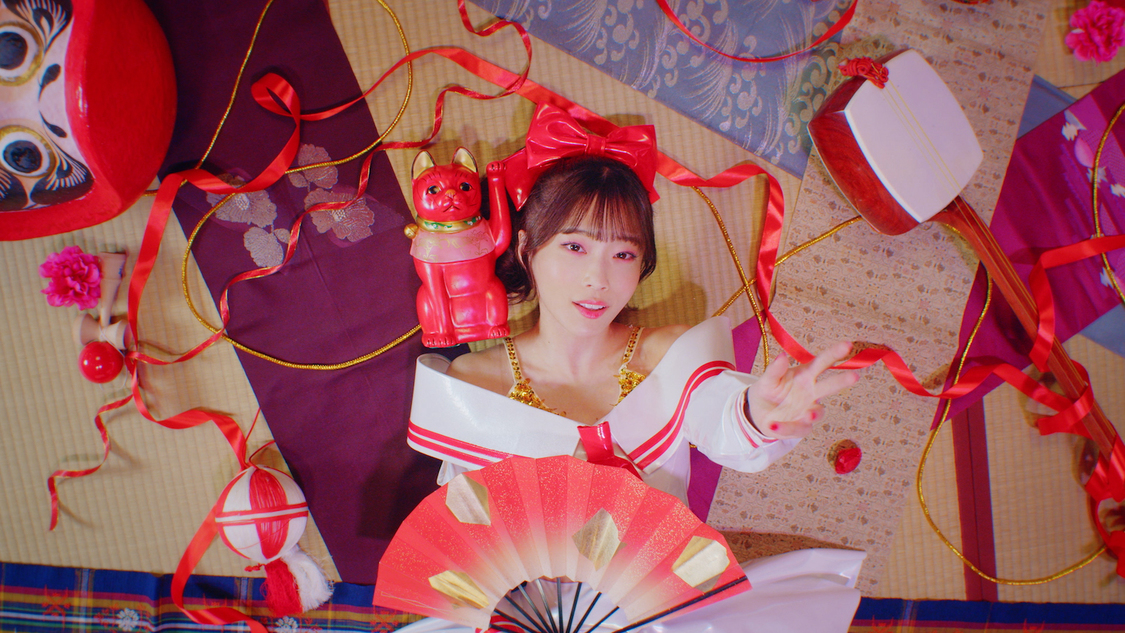 #ババババンビ「ゲイシャフジヤマ」MVより