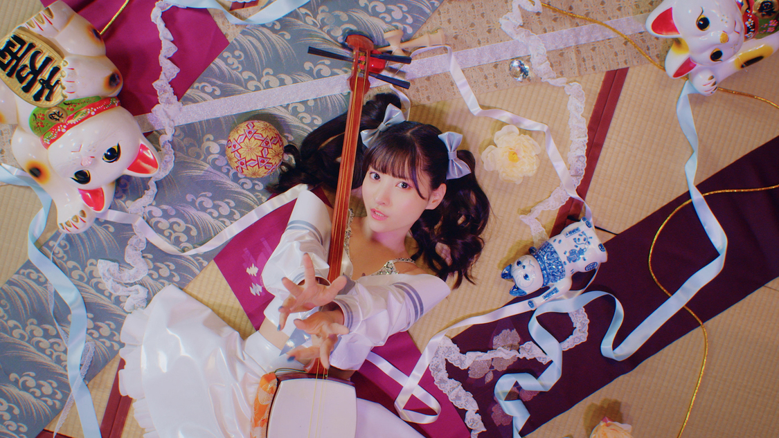 #ババババンビ「ゲイシャフジヤマ」MVより