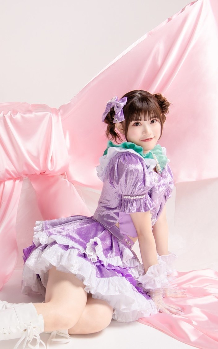 早海美玖（メンバーカラー：ミントグリーン）