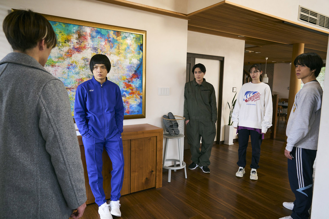 ©2024映画『ある閉ざされた雪の山荘で』製作委員会  ©東野圭吾／講談社