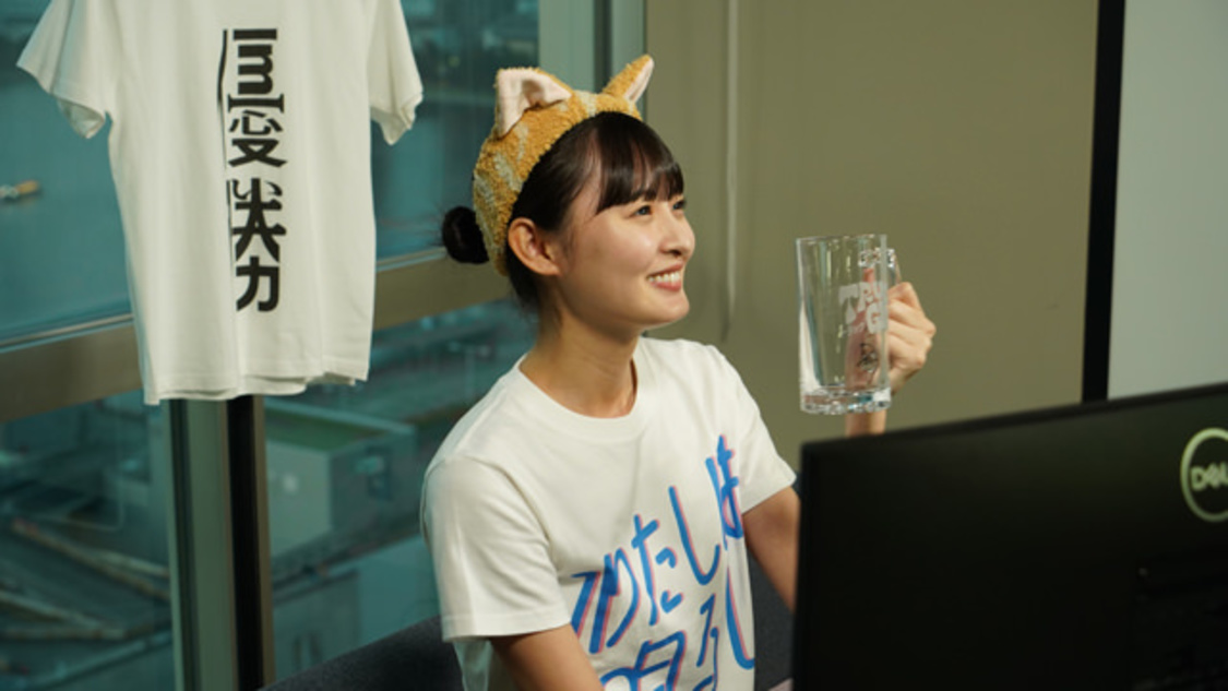 遠藤さくら　前回のインスタライブの様子（（C）フジテレビ）