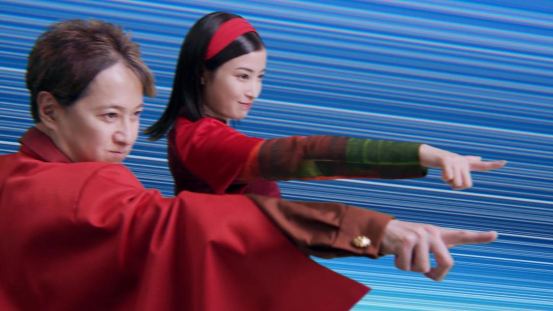 スペシャルWEB動画「おトク頂上決戦／ペイトクvsペイソン」篇より