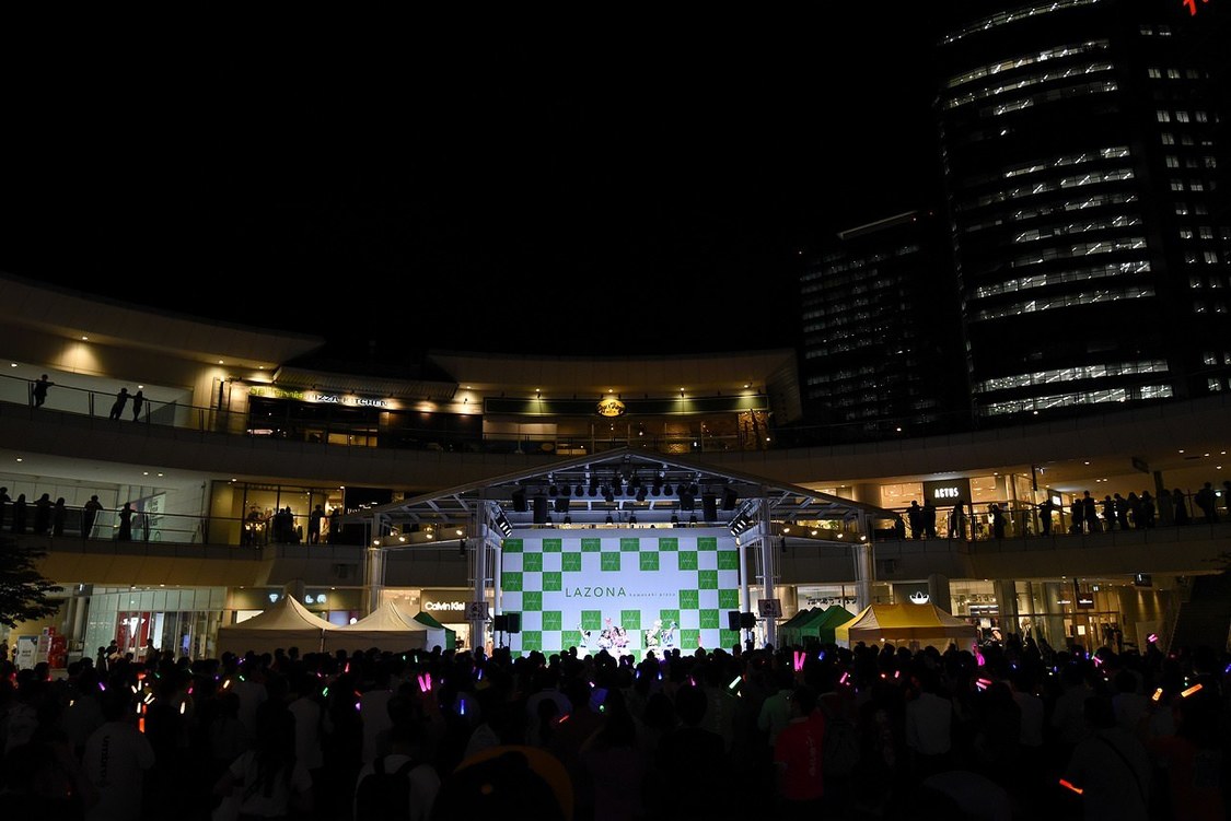 超ときめき♡宣伝部＜ニューシングル「かわいいメモリアル」リリース記念イベント＞ラゾーナ川崎 ルーファ広場（2023年9月29日）