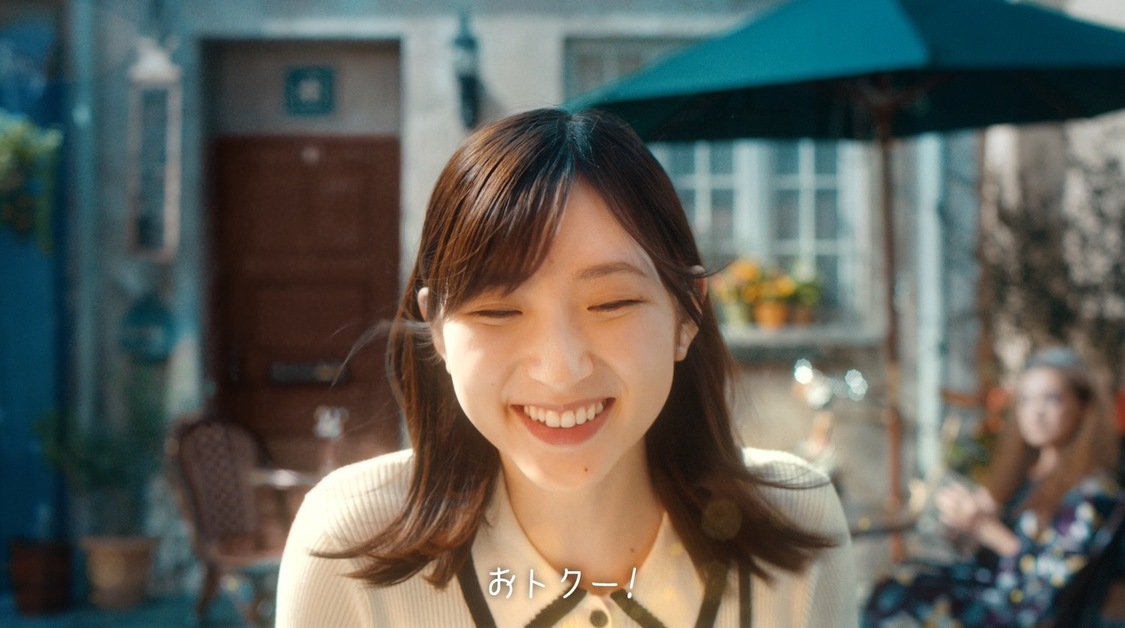 「ペイトクびっくりする」篇＆「すごいiPhone出た！」篇より