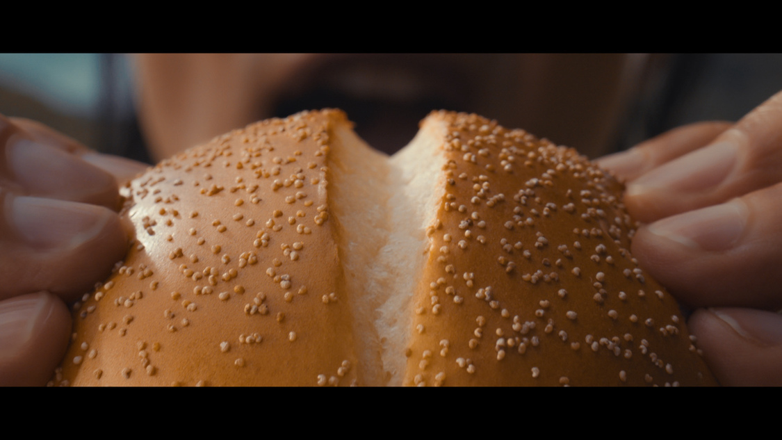 「サムライマック」新TV-CM「道を切り拓け」篇カット