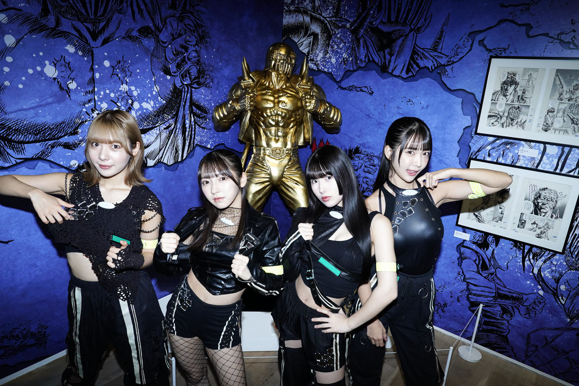 #2i2＜北斗の拳 40周年大原画展 ～愛をとりもどせ!!～＞森アーツセンターギャラリー（(C)武論尊・原哲夫／コアミックス1983／撮影：佐藤佑一／ヘアメイク：JULLY）