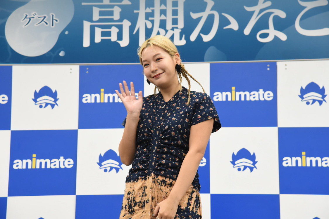 高槻かなこ1st写真集『夜明け』（東京ニュース通信社刊）