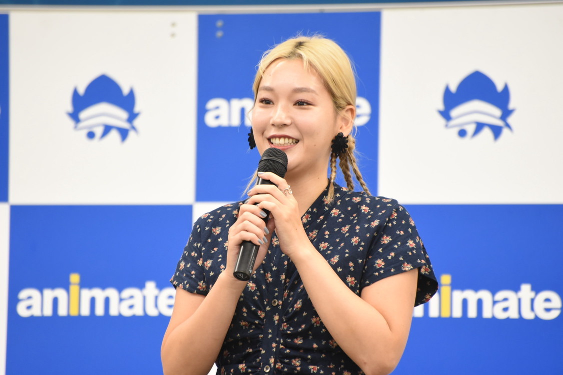 高槻かなこ1st写真集『夜明け』（東京ニュース通信社刊）