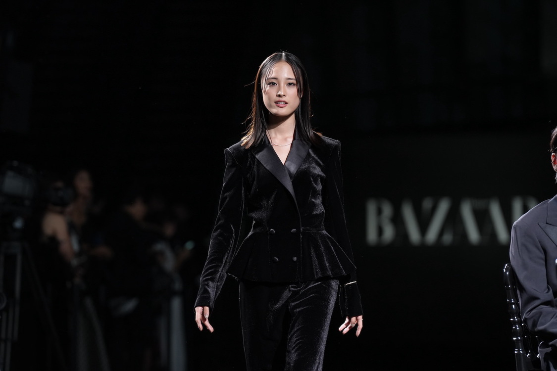 ＜Harper‘s BAZAAR 10th Anniversary Event＞（2023年10月17日）