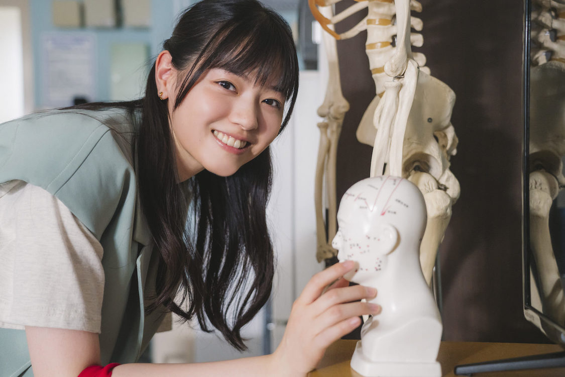 『ケンシロウによろしく』オフショット（©ジャスミン・ギュ／講談社　©DMM TV）