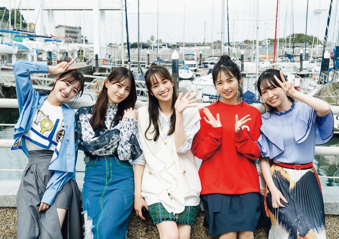 『B.L.T.2023年12月号』別冊付録：佐々木久美＆佐々木美玲＆金村美玖＆小坂菜緒＆上村ひなの（日向坂46） 両面超ビッグポスター（表）