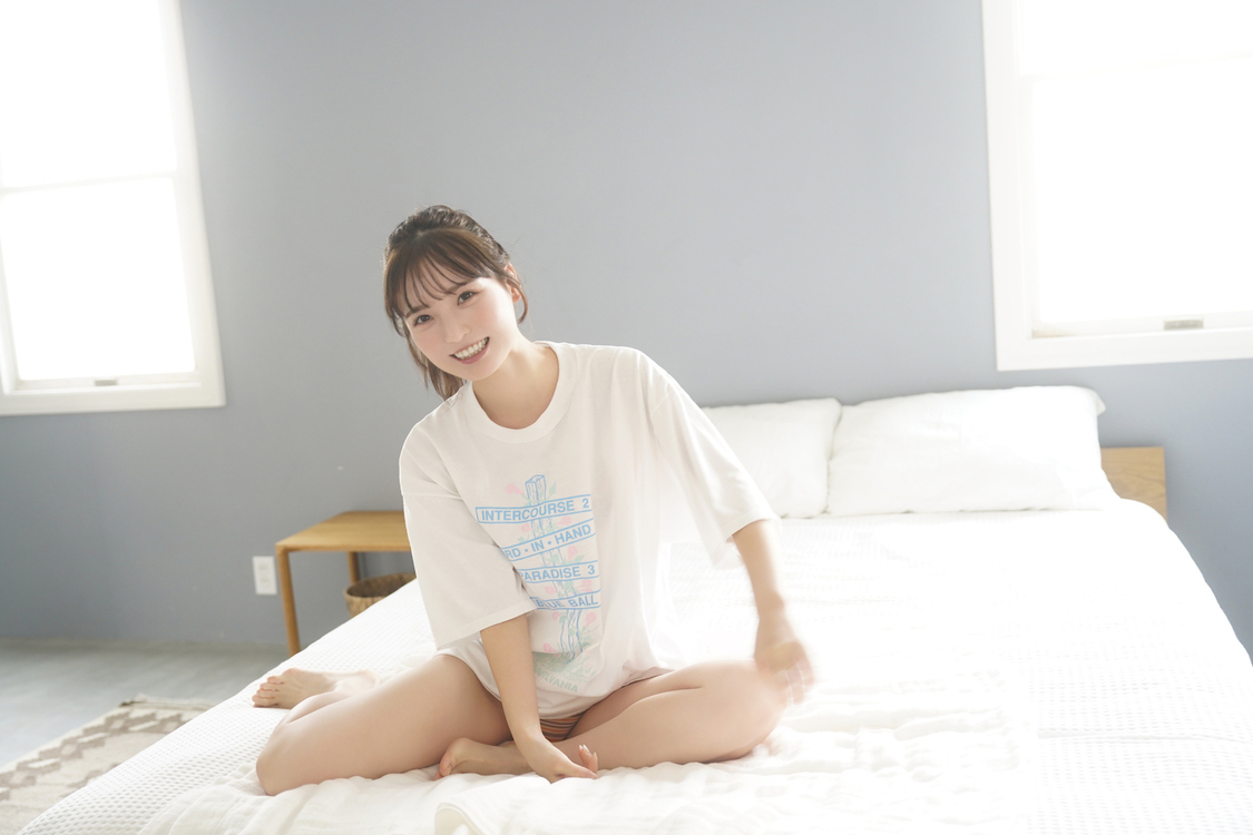 由良ゆら（#よーよーよー）『ヤングドラゴンエイジ』アザーカット（©佐藤佑一／ヤングドラゴンエイジ）