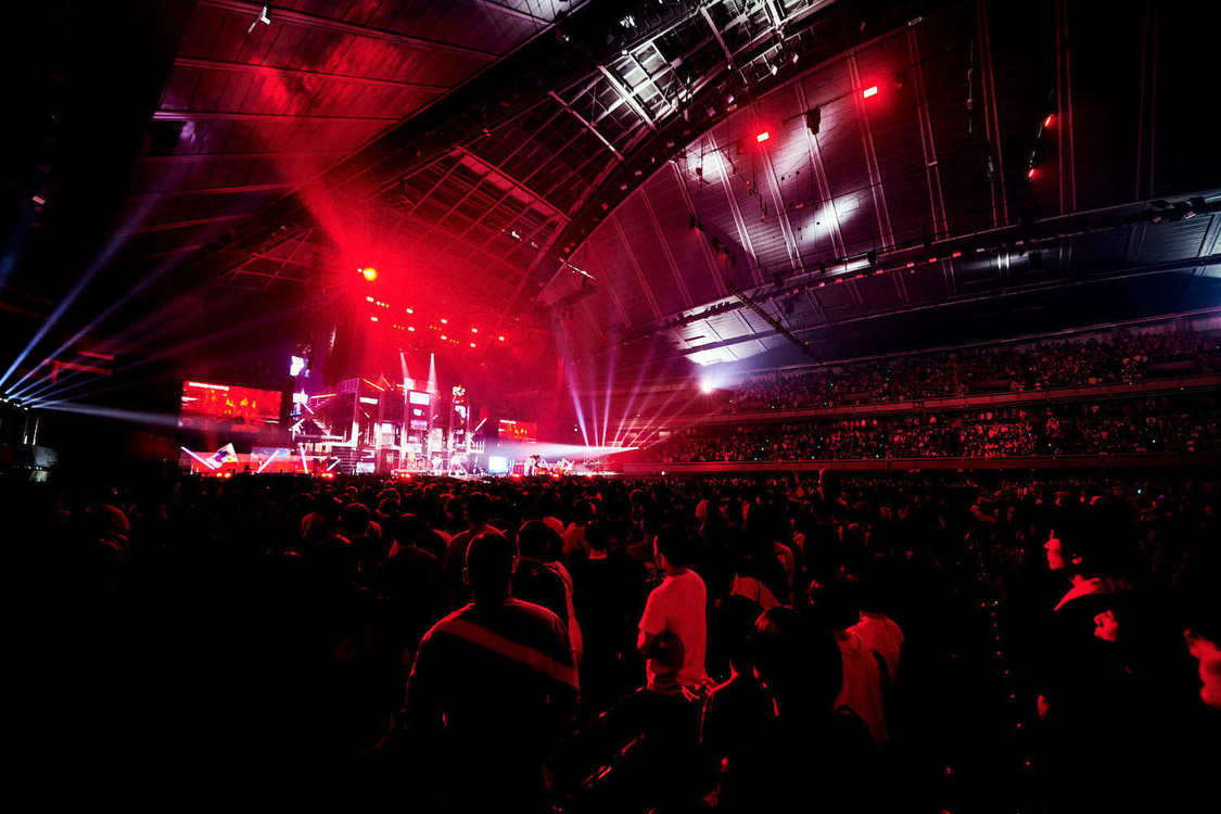 新しい学校のリーダーズ＜初アリーナワンマン2023『HAMIDASHITEIKU』＞東京体育館（2023年10月29日）