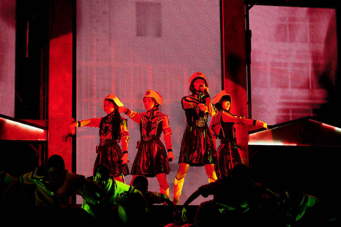 新しい学校のリーダーズ＜初アリーナワンマン2023『HAMIDASHITEIKU』＞東京体育館（2023年10月29日）