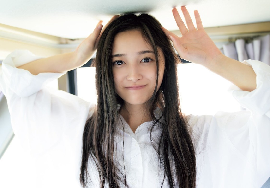 井上和『グラビアチャンピオン』VOL.2（©︎秋田書店）