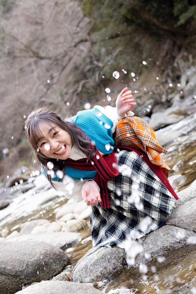 須田亜香里フォトエッセイ『がんこ』（須田亜香里／撮影：青山裕企（扶桑社刊））