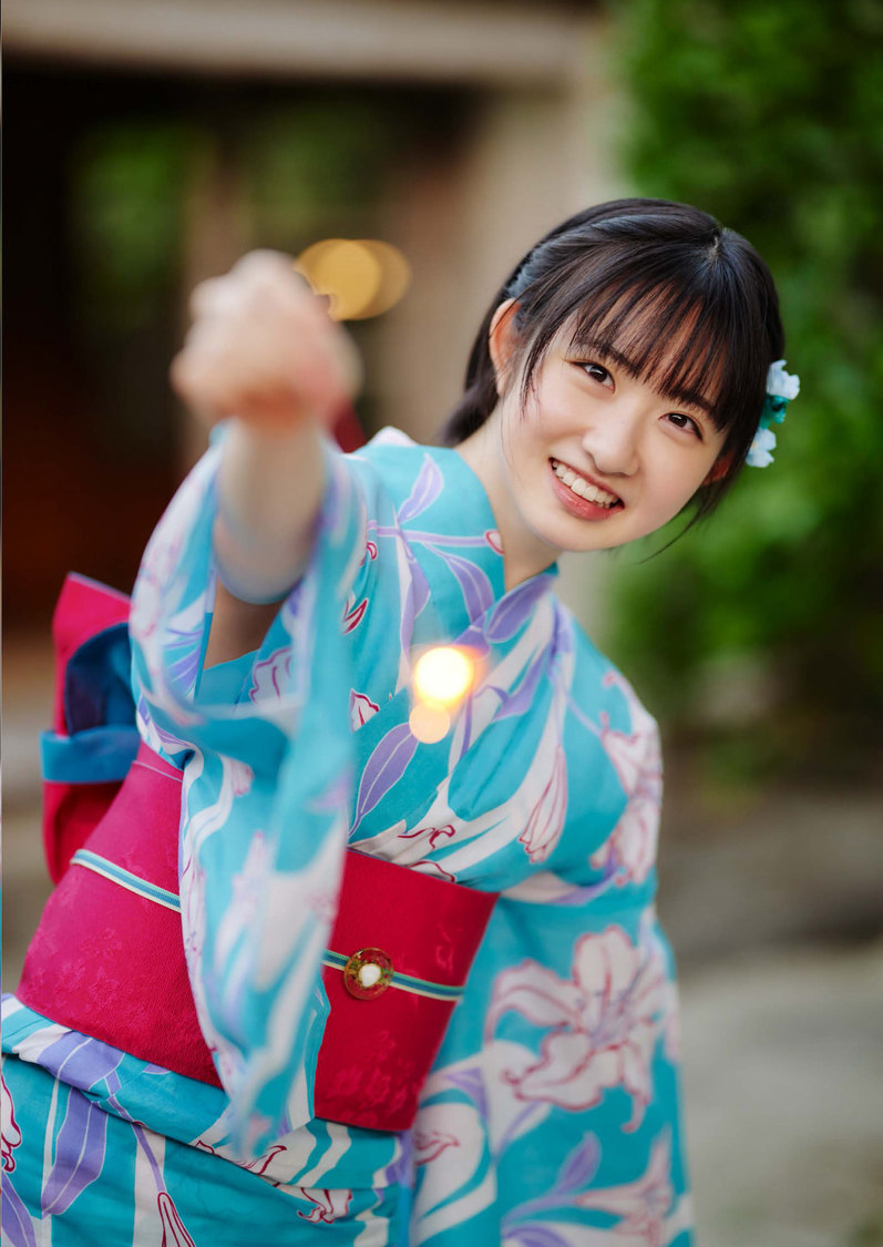 かすみ草とステラ 比賀ハル写真集 『はるのきせつ』（後編）先行カット