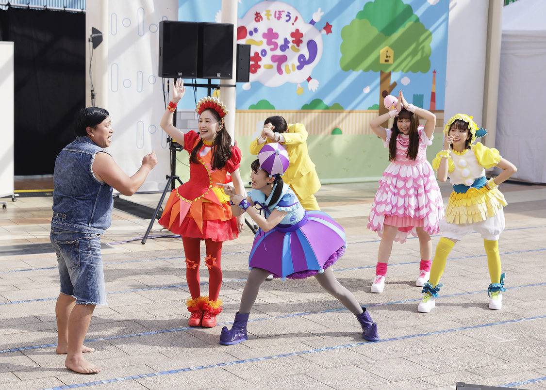 ＜ももクロスペクタクルミーティング in ららぽーと柏の葉 〜振り返ればノールールだった15年は宝物〜＞三井ショッピングパークららぽーと柏の葉（2023年11月4日）