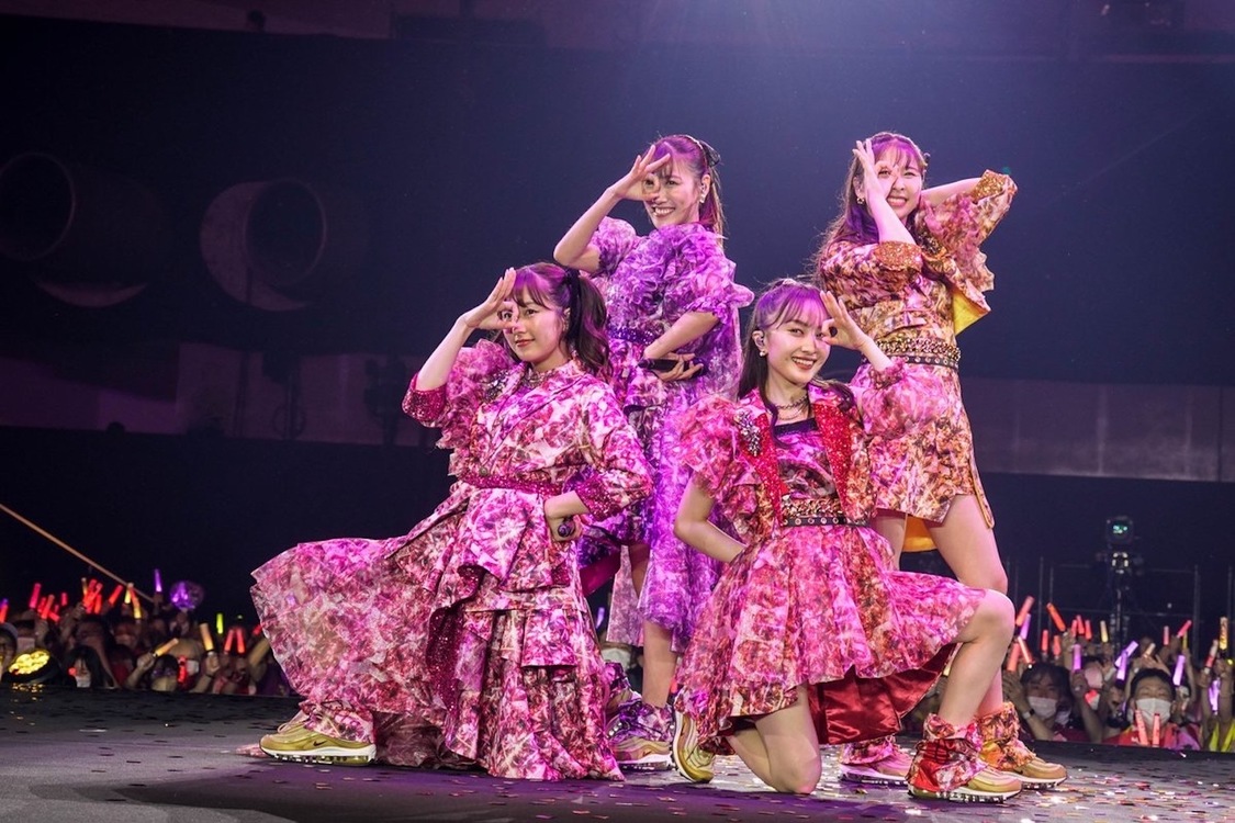 ももいろクローバーZ ＜NO RULE PARTNERSHIP＞スペシャルコラボ　MCZ 15th 衣装展示（画像はイメージです）