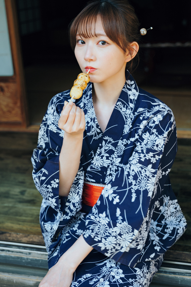 青山なぎさ（Ⓒ光文社／週刊FLASH　撮影：前康輔）