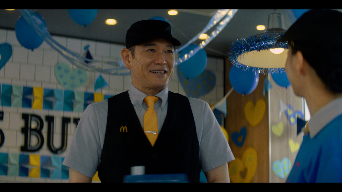マクドナルド 新TV-CM「広がる青い輪」篇より