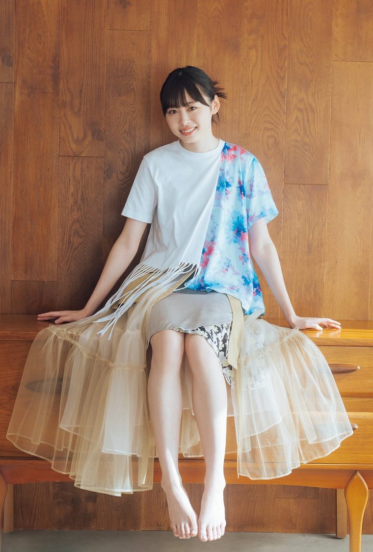 『blt graph.vol.96』ローソンエンタテインメント購入特典ポスター【髙橋未来虹（日向坂46）】