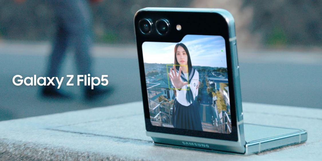 「Galaxy Z Flip5：ハンズフリー撮影でアニメ聖地巡礼」篇