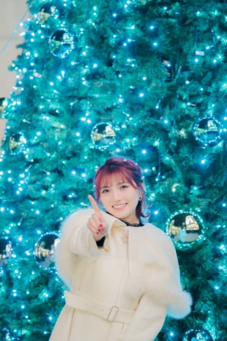 岡田奈々＜クリスマスツリー点灯式＆スペシャルライブ＞（2023年11月16日）