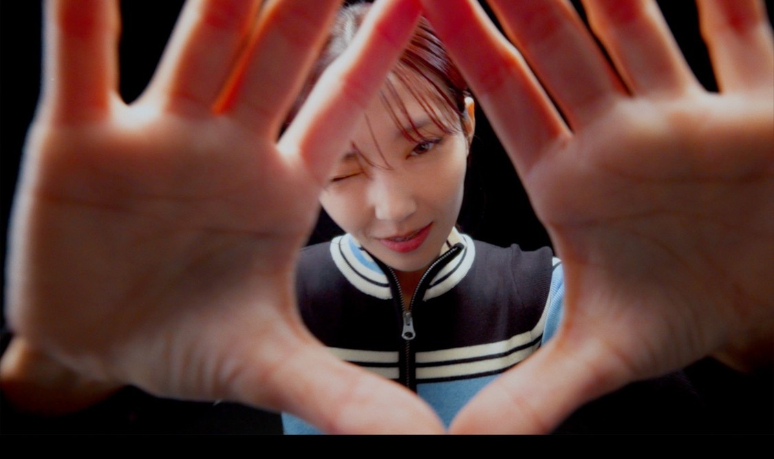 ExWHYZ「6WHYZ」MVより