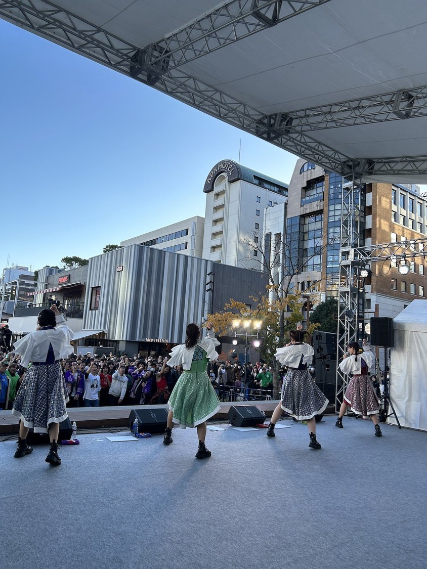 TEAM SHACHI＜あいち県民の日フェスタ2023＞中部電力MIRAI TOWER（旧名古屋テレビ塔）下イベントスペース（2023年11月26日）