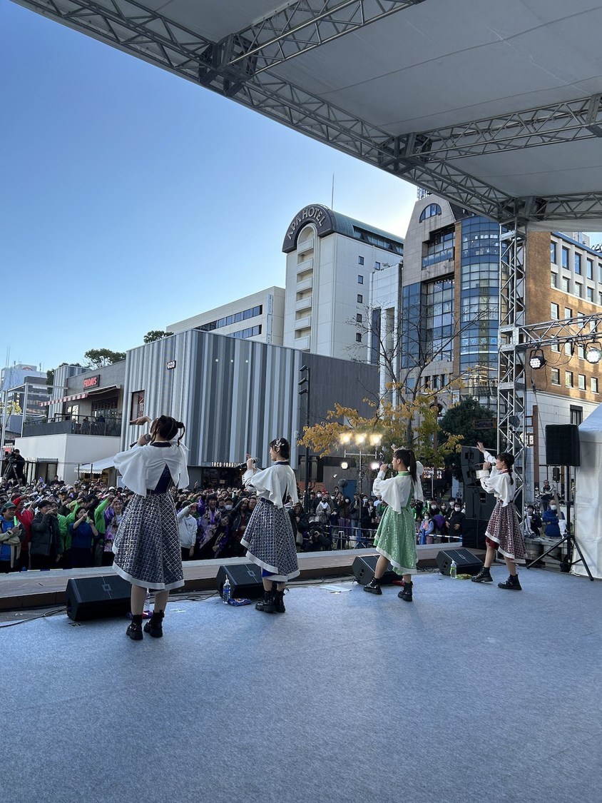 TEAM SHACHI＜あいち県民の日フェスタ2023＞中部電力MIRAI TOWER（旧名古屋テレビ塔）下イベントスペース（2023年11月26日）