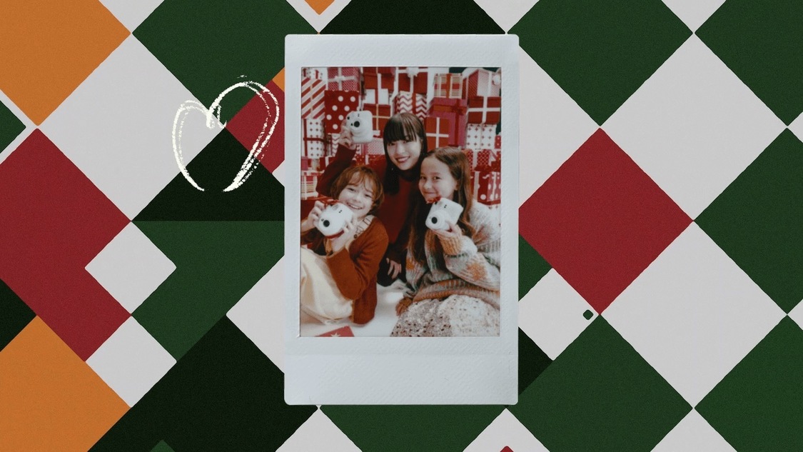 新TV-CM「クリスマスプレゼントにチェキ！」篇より