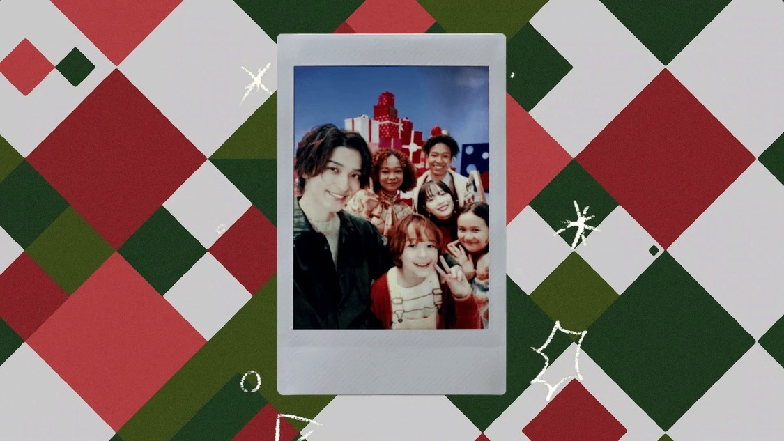 新TV-CM「クリスマスプレゼントにチェキ！」篇より