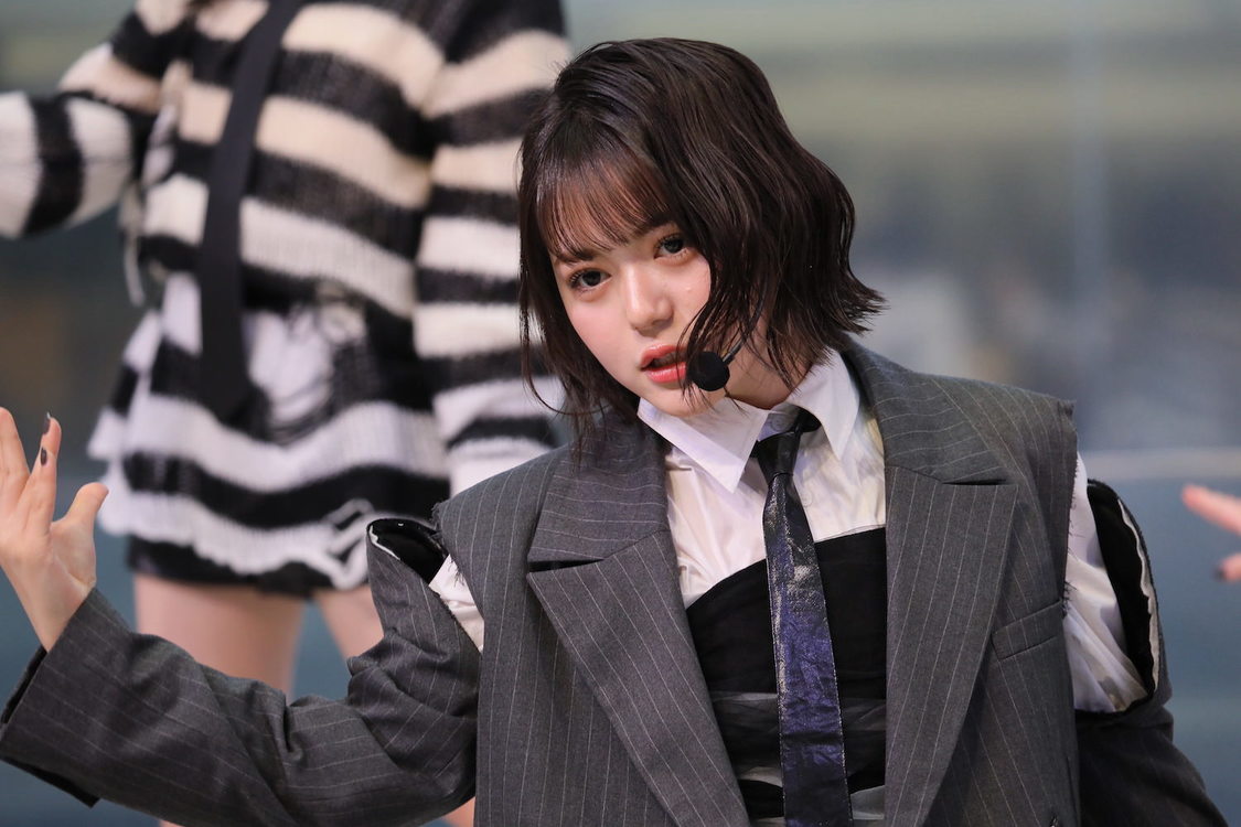 ACE（WHITE SCORPION）＜「眼差しSniper」リリース直前イベントsupported by coinbook＞池袋サンシャイン噴水広場（2023年12月2日／©OVERSE）