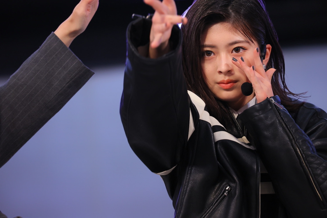 HANNA（WHITE SCORPION）＜「眼差しSniper」リリース直前イベントsupported by coinbook＞池袋サンシャイン噴水広場（2023年12月2日／©OVERSE）