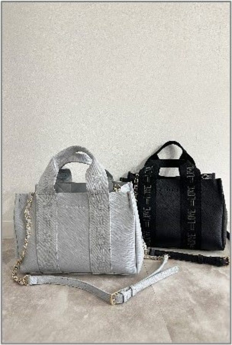 ＝LOVE コラボロゴバッグ