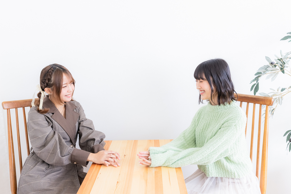 天希かのん、小茅楓