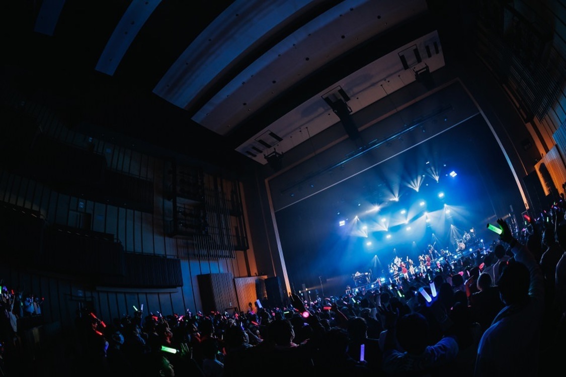 フィロソフィーのダンス＜Greatest 5 Party 2023＞LINE CUBE SHIBUYA（2023年12月6日／撮影：nishinaga "saicho" isao ( @sai_cho_823 )）