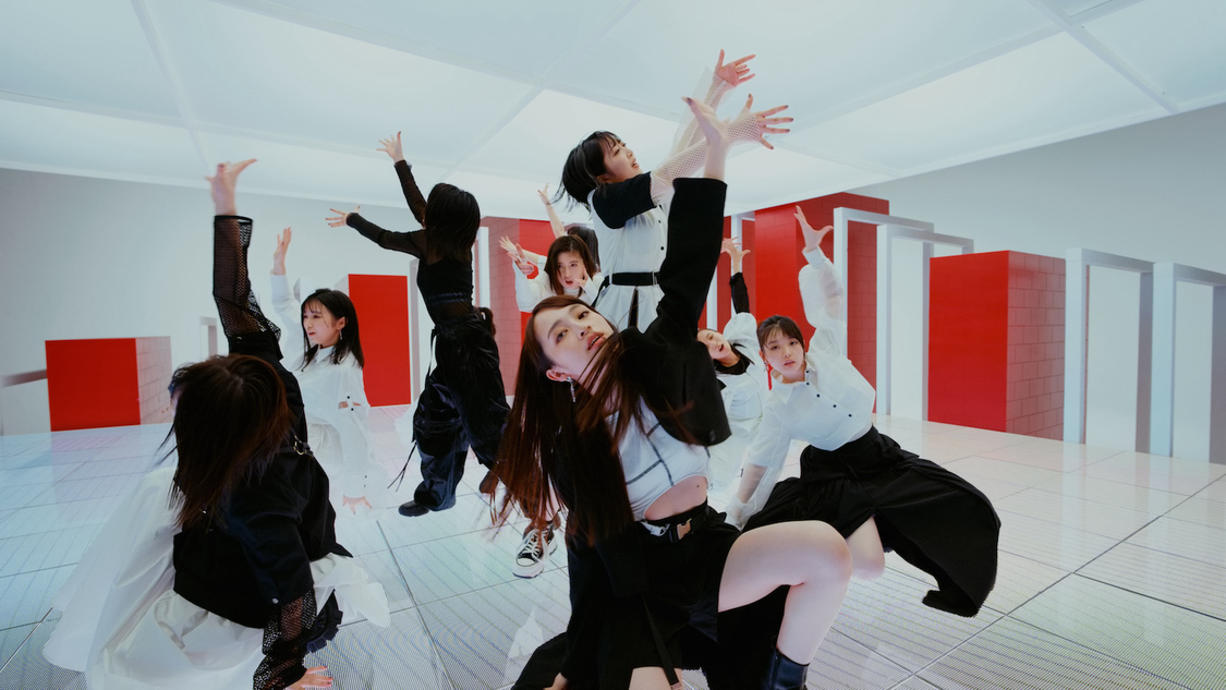 「眼差しSniper」MV（©OVERSE）