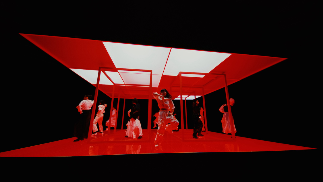 「眼差しSniper」MV（©OVERSE）