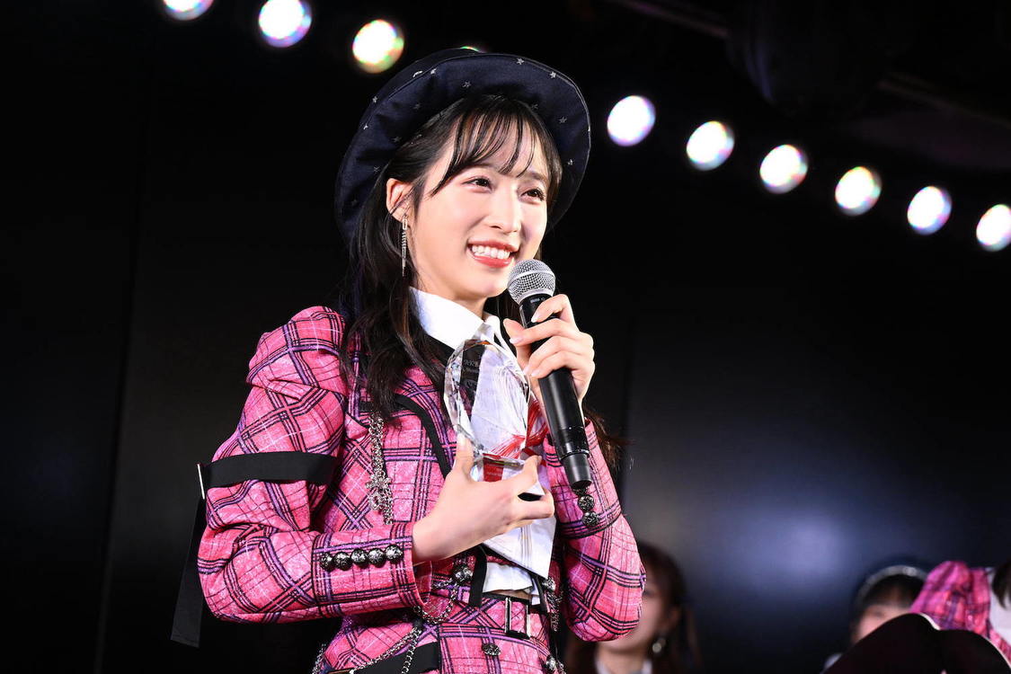 📸 画像：秋山由奈（ⒸAKB48）｜AKB48、＜劇場18周年特別記念