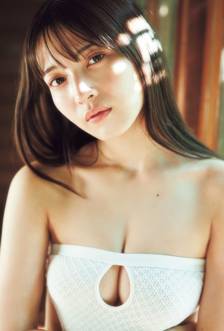 『blt graph.vol.97』ローソンエンタテインメント購入特典ポストカード【黒嵜菜々子（Peel the Apple）】