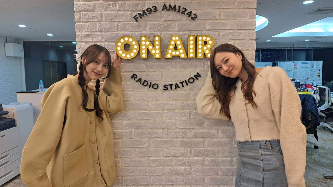 乃木坂46（弓木奈於、梅澤美波）