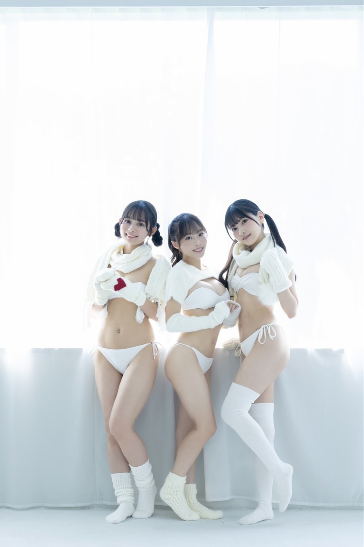 #ババババンビの近藤沙瑛子、岸みゆ、小鳥遊るい『ヤングドラゴンエイジ』アザーカット（Ⓒ唐木貴央／ヤングドラゴンエイジ）