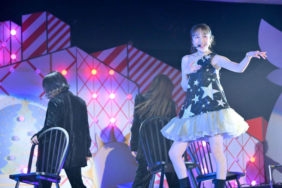 百田夏菜子＜Talk With Me Xmas Night ～シンデレラタイム～＞さいたまスーパーアリーナ（2023年12月25日／©︎上飯坂一・髙田真希子）