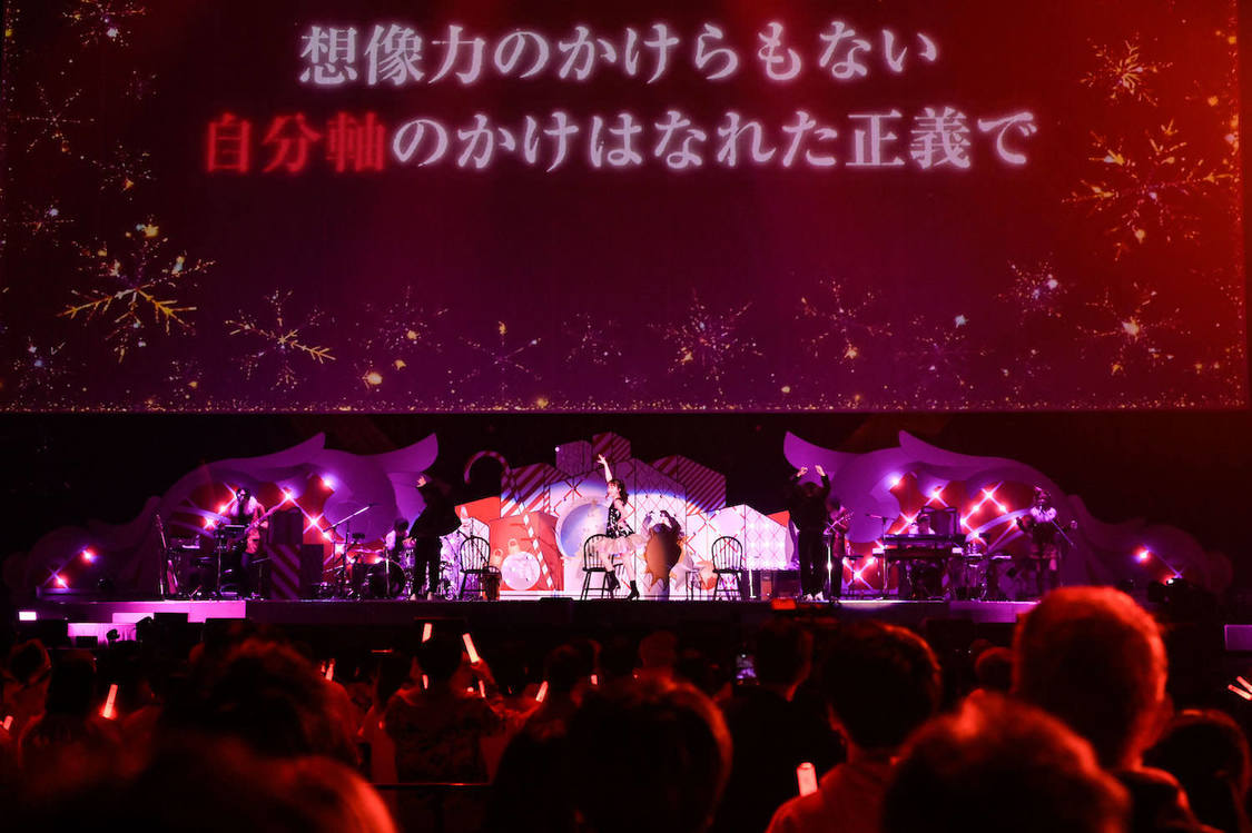 百田夏菜子＜Talk With Me Xmas Night ～シンデレラタイム～＞さいたまスーパーアリーナ（2023年12月25日／©︎上飯坂一・髙田真希子）