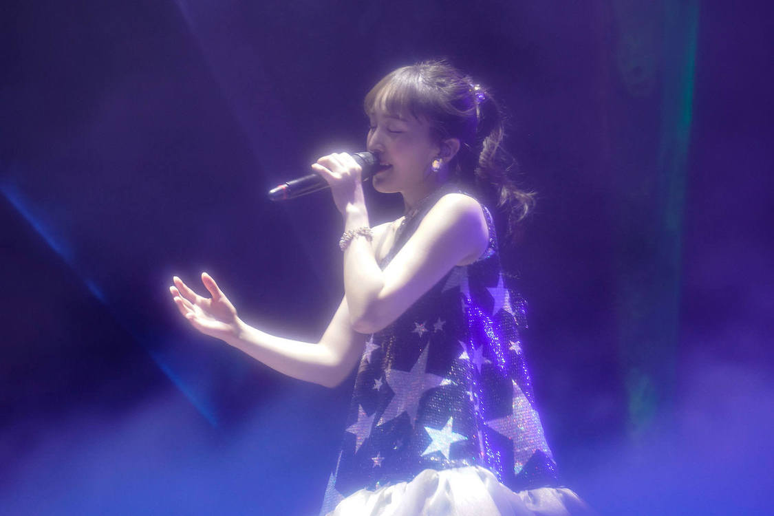 百田夏菜子＜Talk With Me Xmas Night ～シンデレラタイム～＞さいたまスーパーアリーナ（2023年12月25日／©︎上飯坂一・髙田真希子）